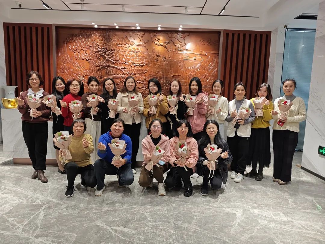 自信·坚强！新澳门2025原材料大全2024年“女神节”活动